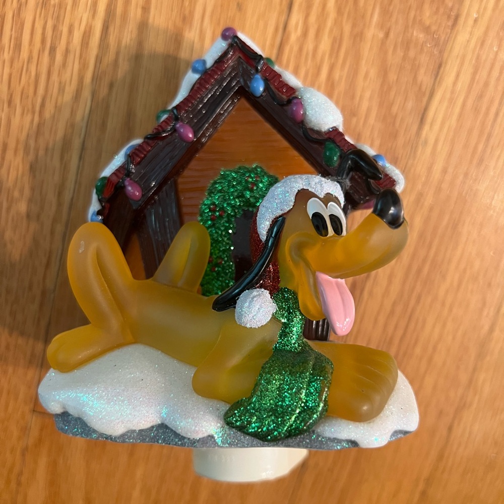 Christmas Disney night light Pluto in santa hat at his decorated dog house